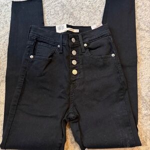 NWT Levi Mile High Jeans